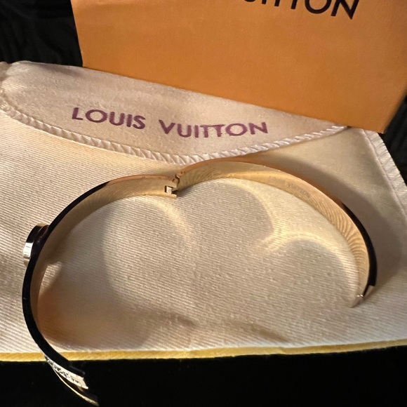 Louis Vuitton Gold-Tone Bangle with Blue Enamel Dust bag and box included - Picture 5 of 9